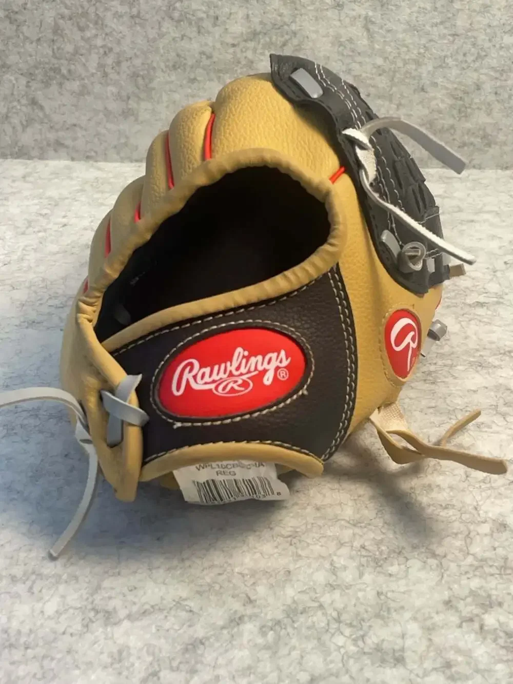 Rawlings Players Series WPL10CB 10-inch Baseball Glove